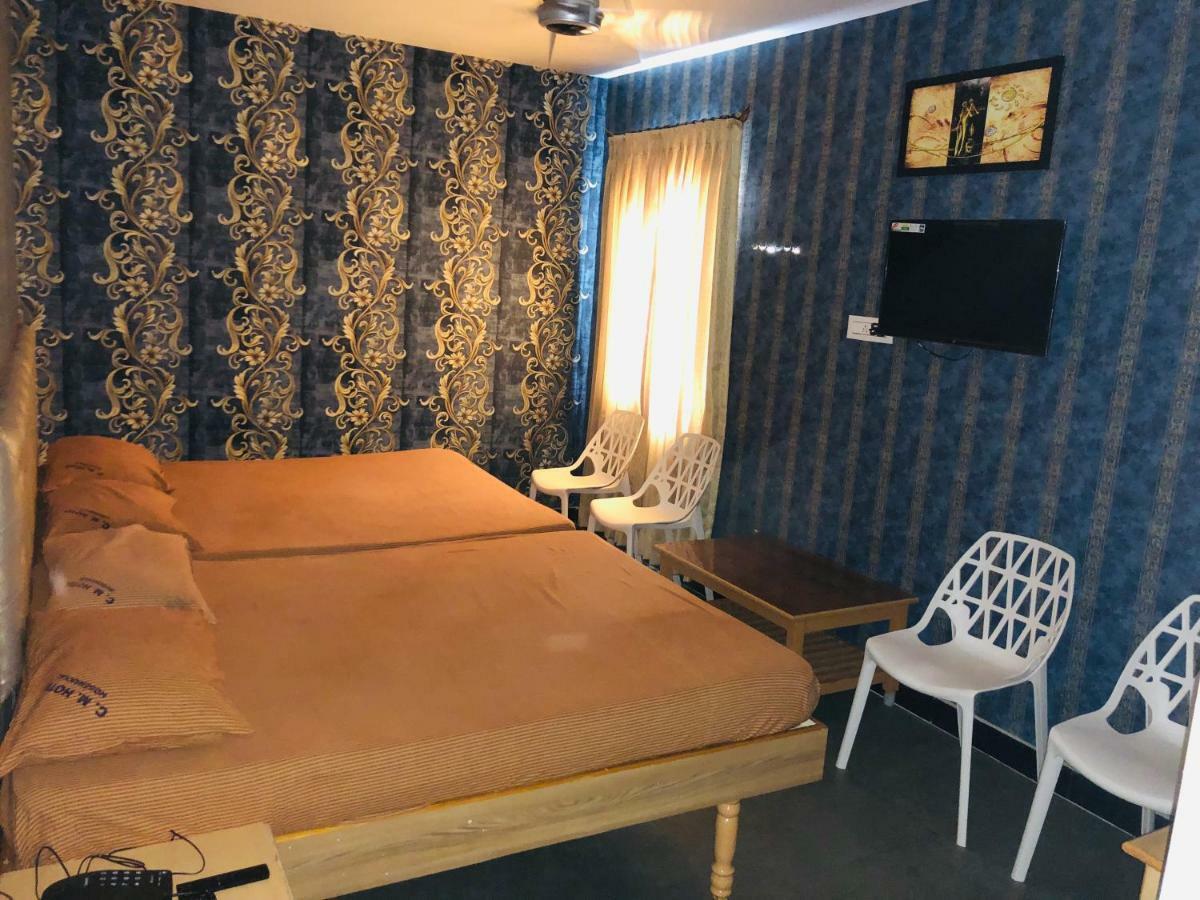 C.M. Hotel Pennagaram Exteriér fotografie
